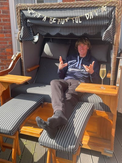 Mickie Krause im Strandkorb