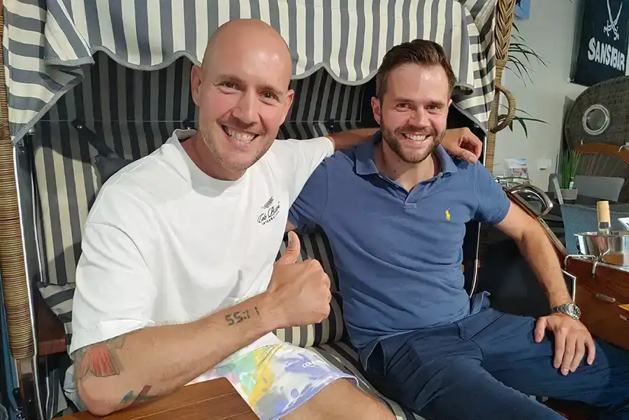Oli P und Nils Gosebeck im Strandkorb