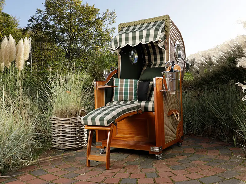 strandkorb-list-mit-bullauge-im-garten