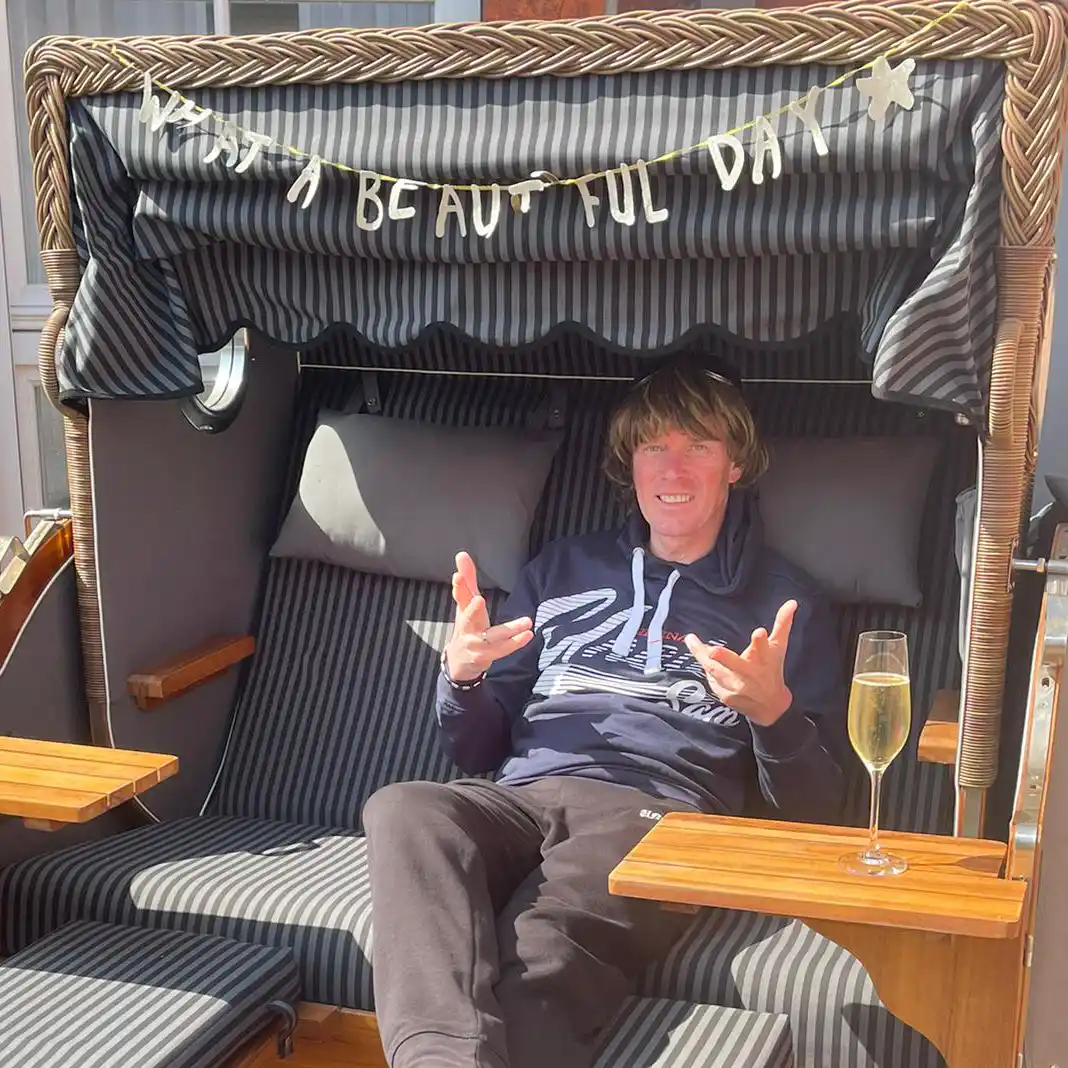 Mickie Krause im Strandkorb